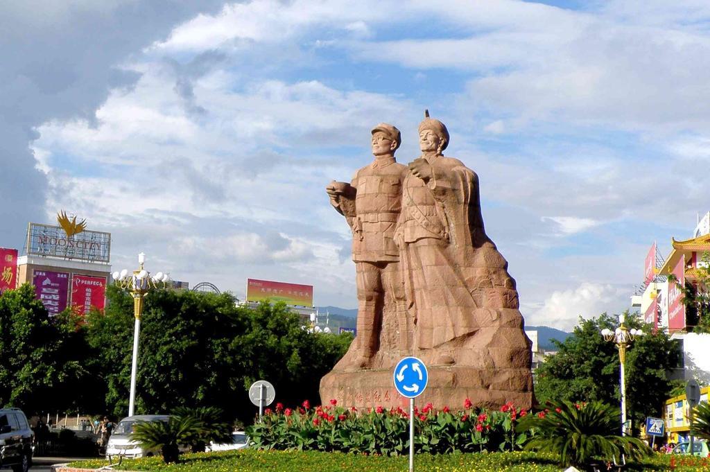 318 Express Motel Xichang Zewnętrze zdjęcie